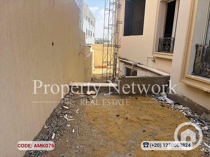 15 AMK076 (15). png