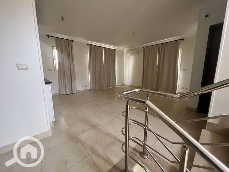 Standalone villa for rent in Grand Heights compound - Ansicht 5