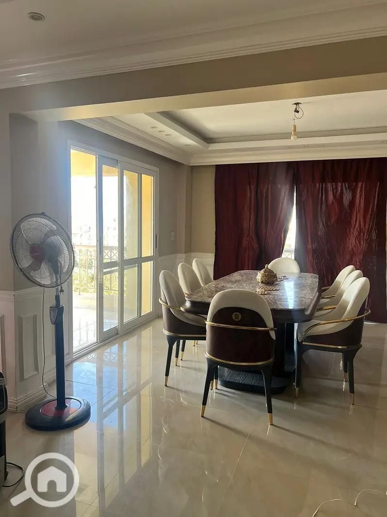 Apartment for sale wide garden view west-facing ready to move in super lux prime location near Open Air Mall and services in Madinaty fully paid for - View 2