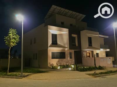 تاون هاوس 3 غرف نوم للبيع في الشيخ زايد، الجيزة - photo_3_2026-04-25_16-04-37. jpg