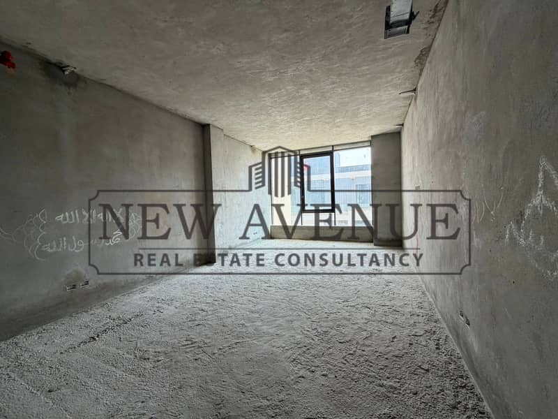 admin office 61 sqm could be finished within 1 month for rent at district 5 new cairo - Widok 2