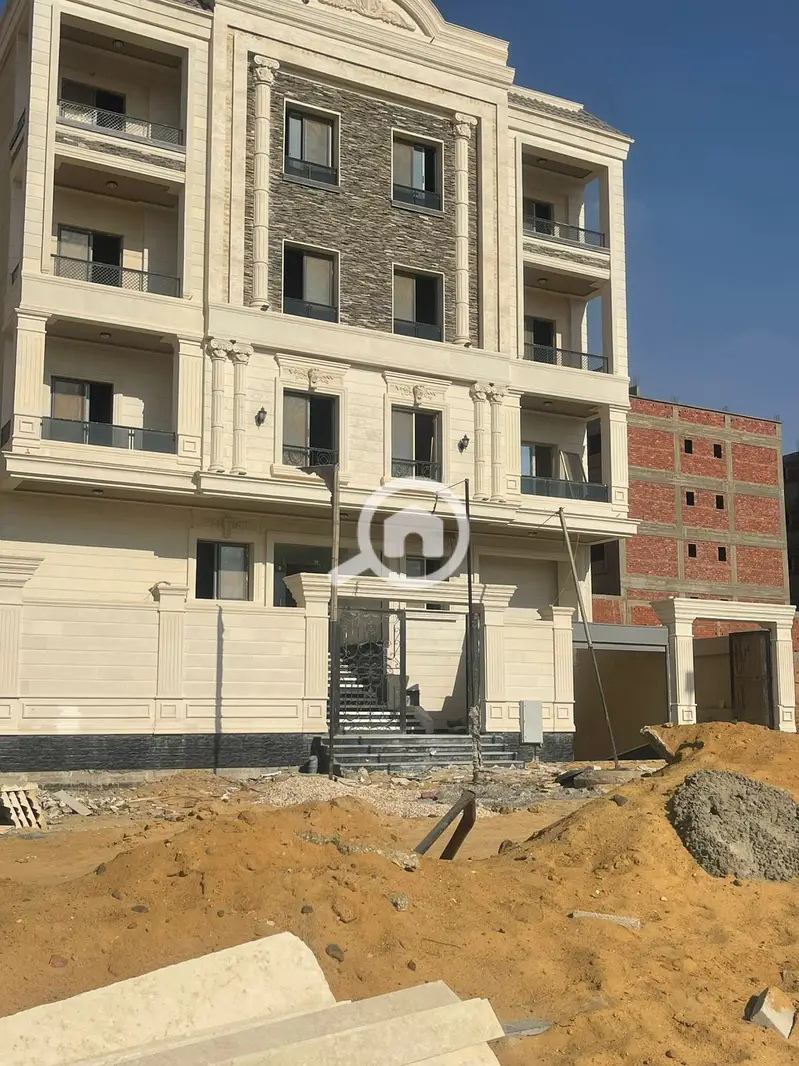 Land for sale - Second plot - Second plot from Al-Fusun - Fourth District - Beit Al-Watan - Fifth Settlement - Όψη 2