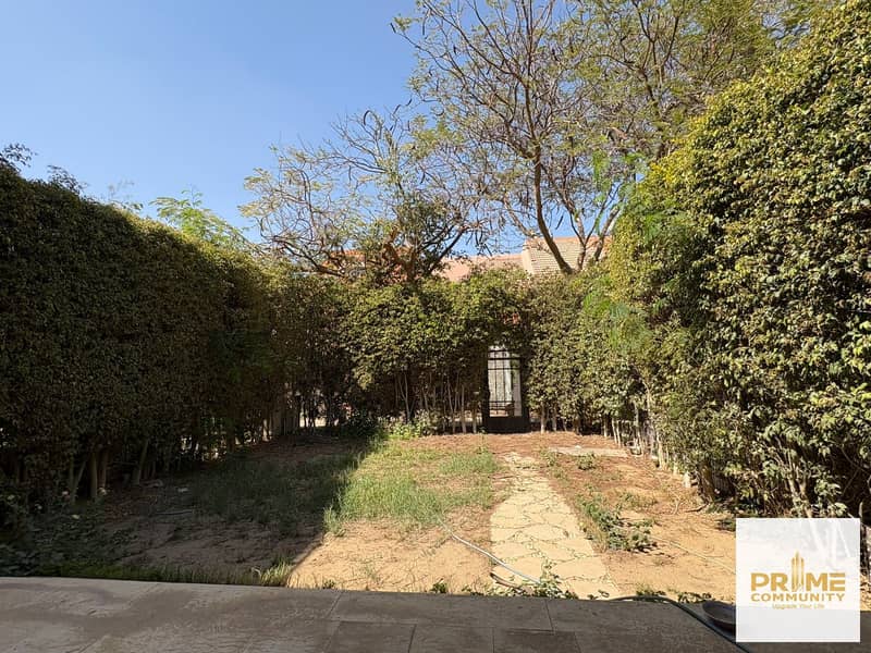 Town house middle fully finished for sale by the lowest price and good location in Mena garden city 6 October city - Widok 3