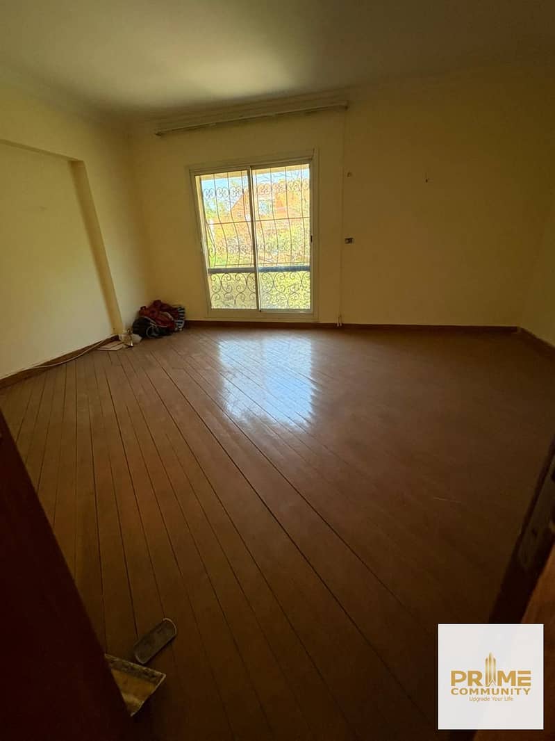 Town house middle fully finished for sale by the lowest price and good location in Mena garden city 6 October city - Widok 5