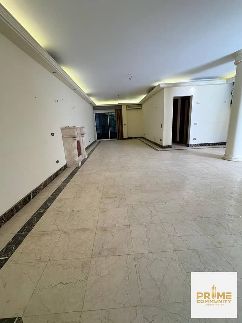 Town house middle fully finished for sale by the lowest price and good location in Mena garden city 6 October city - Widok 6