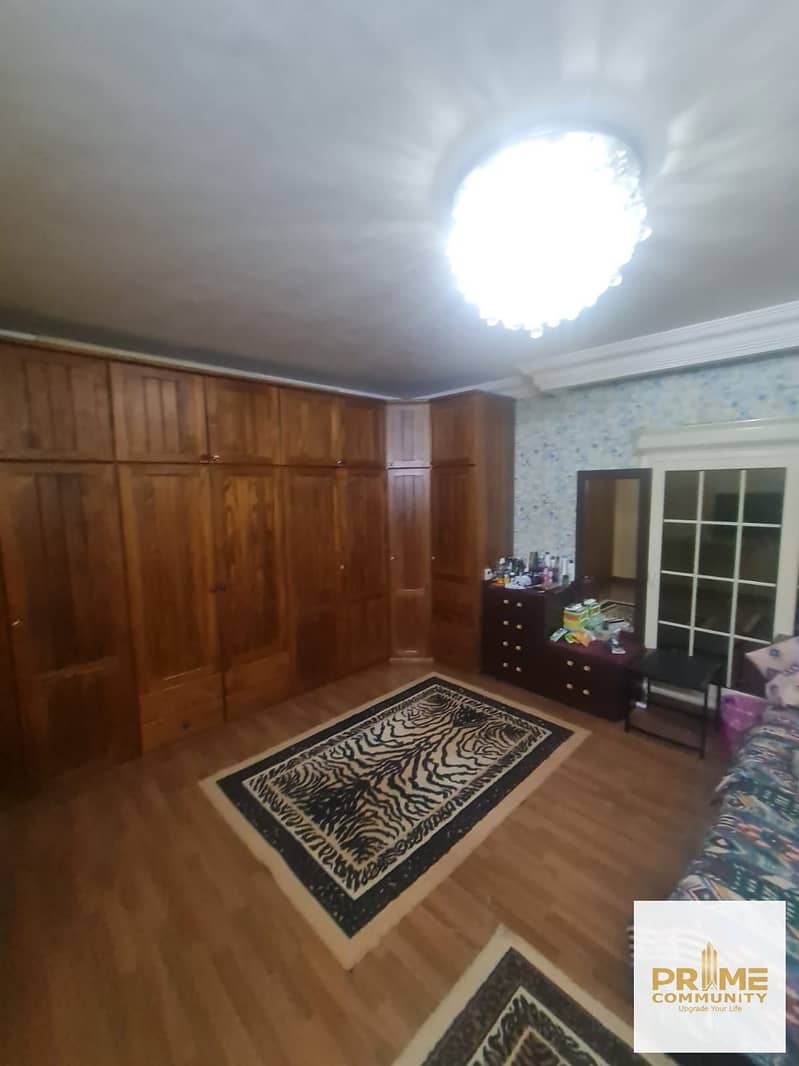 Amazing middle townhouse Fully ultra super lux finished in very prime location for sale in Mena garden city 6 October city - Widok 5
