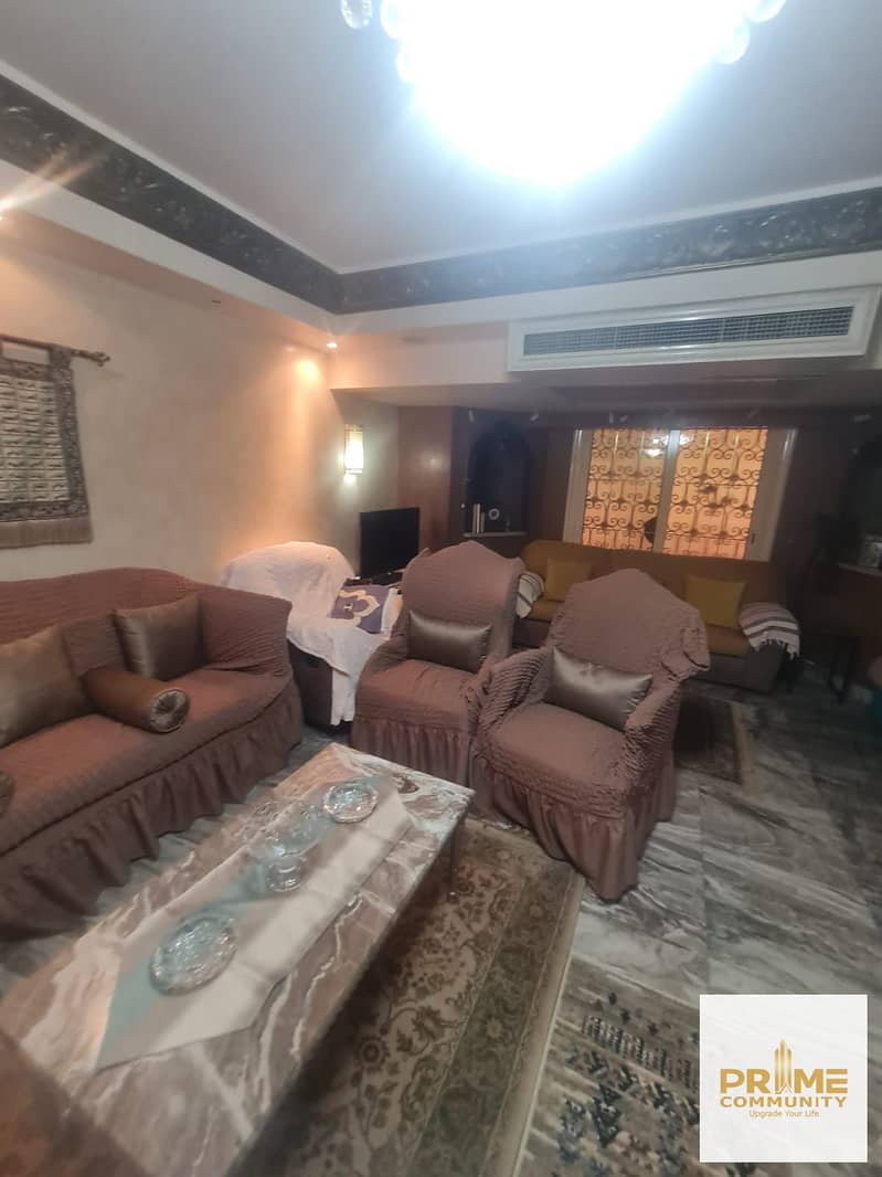 Amazing middle townhouse Fully ultra super lux finished in very prime location for sale in Mena garden city 6 October city - Widok 6