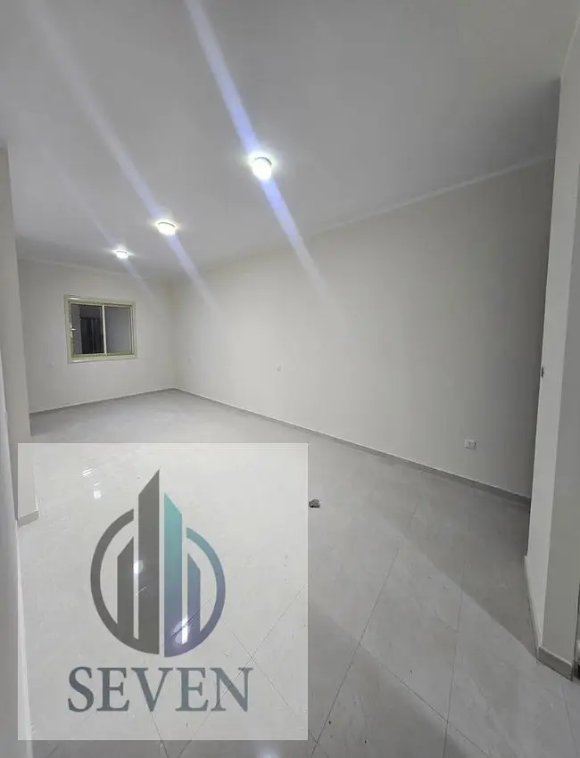 Ultra-modern administrative office 190 m², first use, for rent directly on the Ring Road. - Vista 2