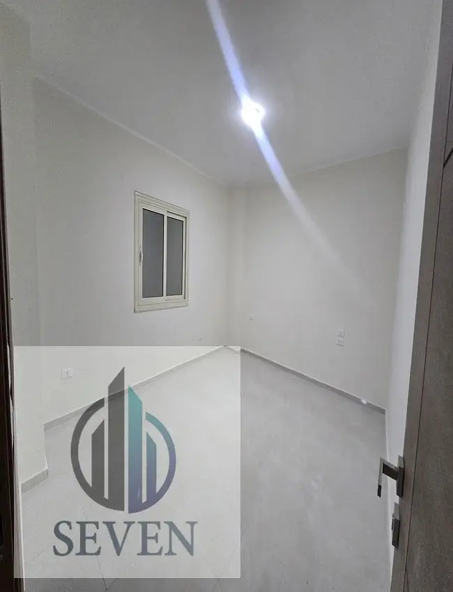 Ultra-modern administrative office 190 m², first use, for rent directly on the Ring Road. - Vista 5