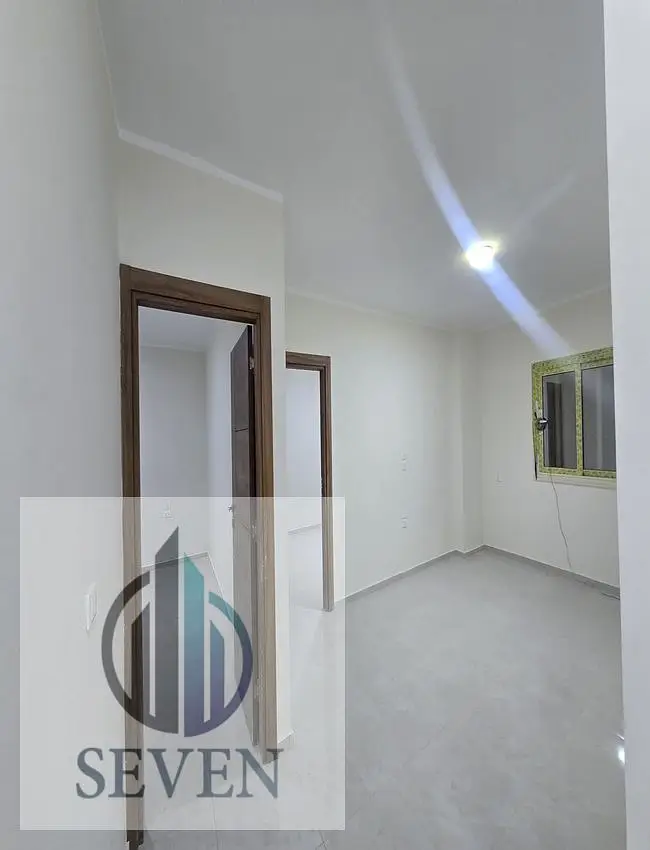 Ultra-modern administrative office 190 m², first use, for rent directly on the Ring Road. - Més