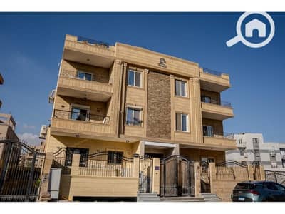 3 Bedroom Flat for Sale in Sheikh Zayed, Giza - 450932098_880835350731220_7234508550751527678_n - Copy. jpg