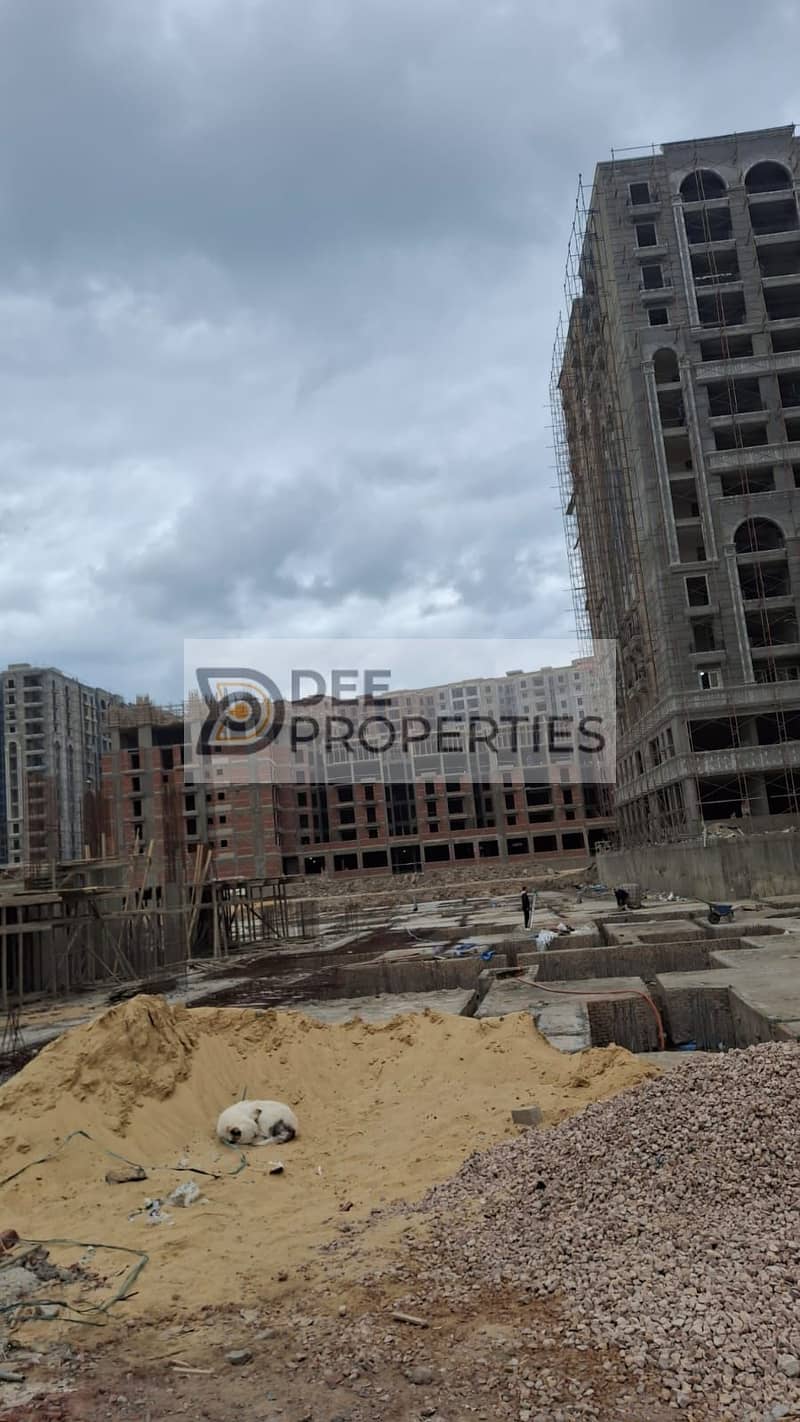 Resale 150m apartment in Smouha, Marouj, fully finished, distinctive view. Delivery in one year. Prime location. Inspect in person. - Vista 3