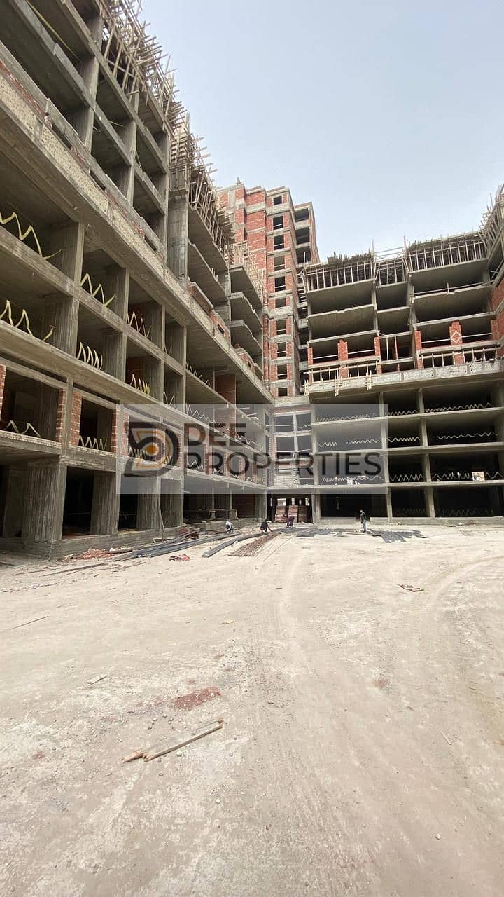 Resale 150m apartment in Smouha, Marouj, fully finished, distinctive view. Delivery in one year. Prime location. Inspect in person. - Vista 6
