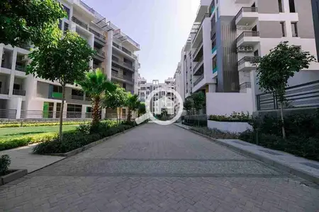 An amazing apartment for sale at the cheapest price per meter in the New Cairo area, just minutes from the American University and the Southern 90th Street.
