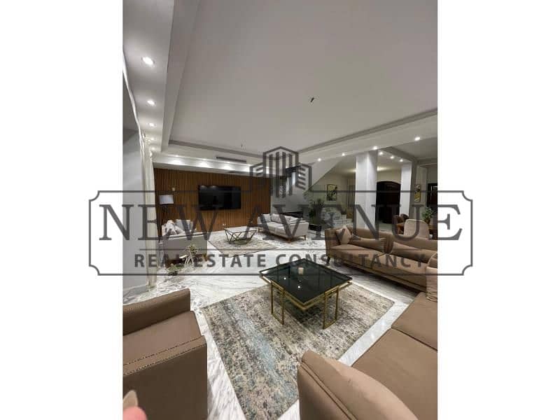 Fully Furnished Standalone with Swimming Pool for Rent in Hyde Park Compound developed by Hyde Park - Więcej
