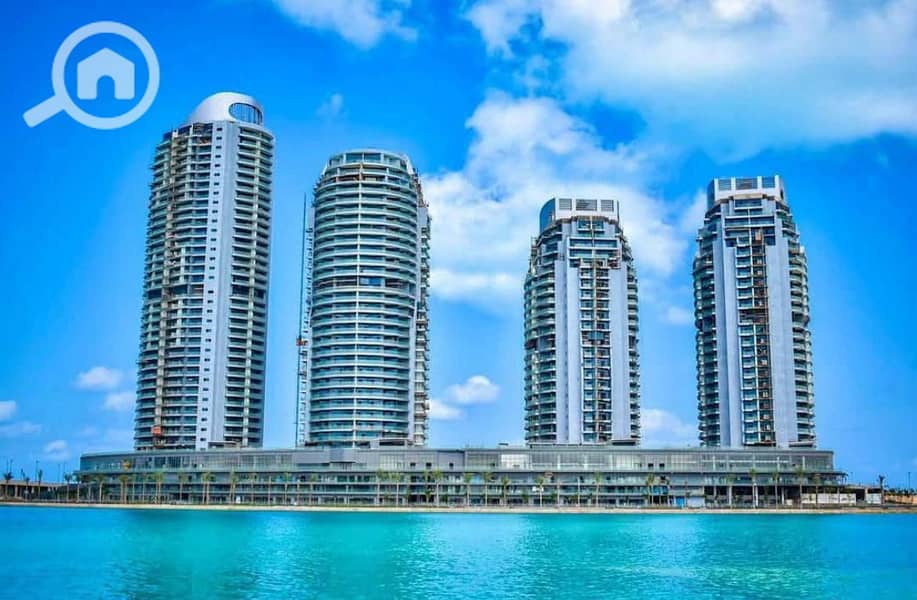 ready chalet fully finished with ac's sea view for sale in alamain towers North Coast. - Vista 6