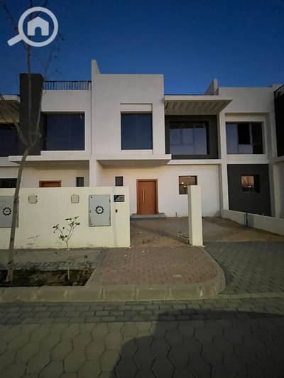 4 Bedroom Villa for Sale in Sheikh Zayed, Giza - WhatsApp Image 2026-04-25 at 7.46. 38 PM. jpeg 4 Bedroom Villa for Sale in Sheikh Zayed, Giza - WhatsApp Image 2026-04-25 at 7.46. 38 PM. jpeg