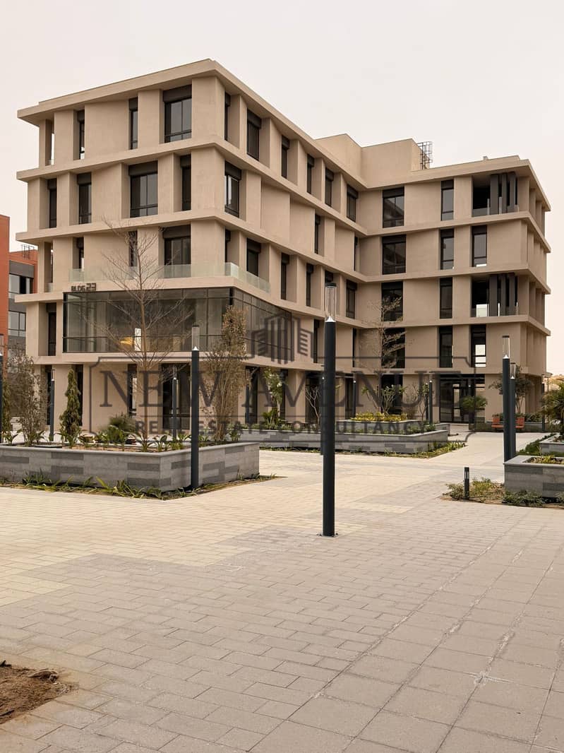 Fully Finished Administative Office 60 sqm for rent at district 5 by MARAKEZ direct on Ain Sokhna Road at the Fifth Settlement New Cairo – pohled 2