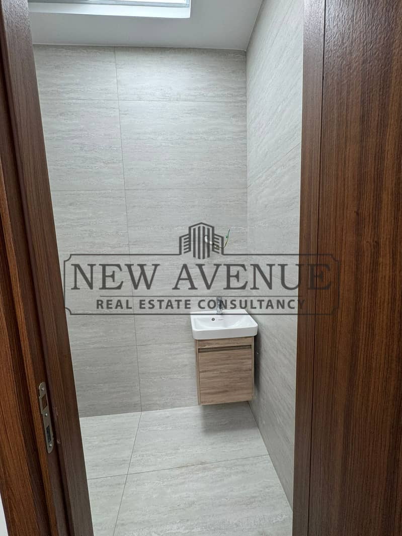 Fully Finished Administative Office 60 sqm for rent at district 5 by MARAKEZ direct on Ain Sokhna Road at the Fifth Settlement New Cairo – pohled 6
