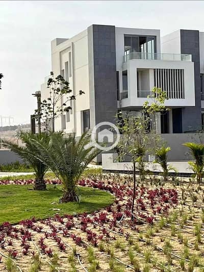 فیلا 5 غرف نوم للبيع في 6 أكتوبر، الجيزة - 672680271_1957269538205863_2873470050006853958_n. jpg