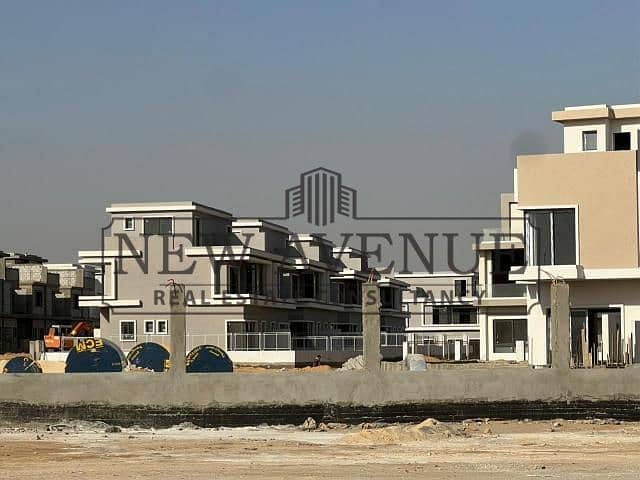 Below Market price Townhouse middle with perfect location Delivery 2026 for sale in Il Bosco City in Mostakbal City - Widok 4