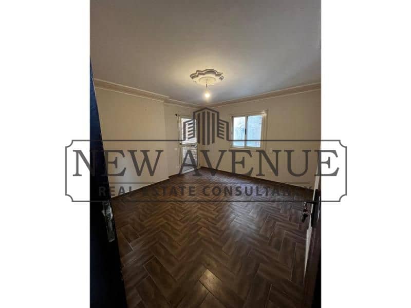 Apartment Ready to move Fully finished very Prime Locatio In Almaza New Building – pohled 5