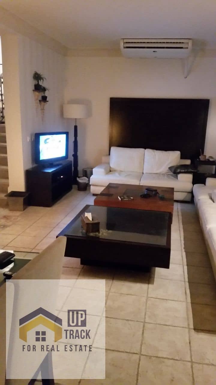Standalone villa for sale in Costa del Sol, North Coast, ground floor with garden. - Więcej
