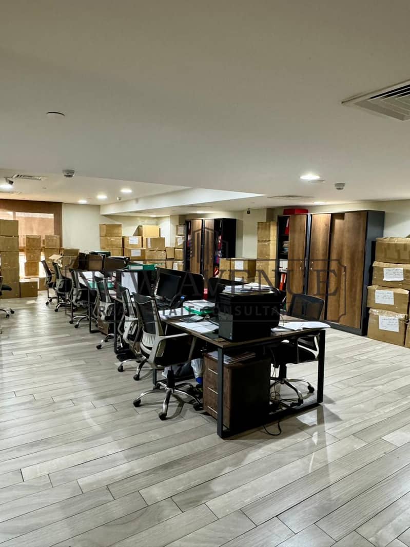 Admin Office 1300 sqm in bavaria town fully finished on ring road infront of morshedy group can be fully furnished - Widok 4