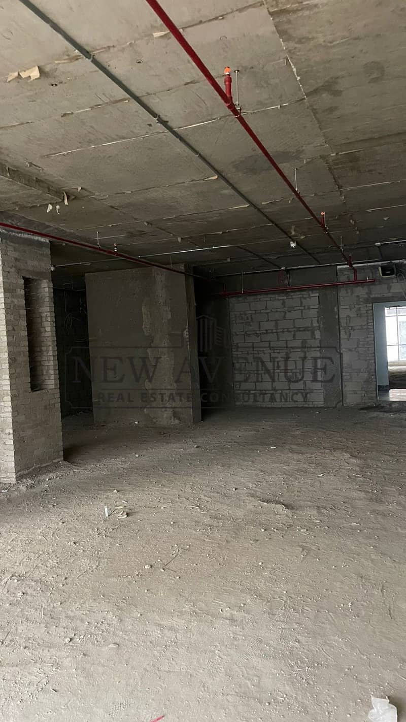 Admin Office 176sqm with underground Parking for Rent at el jazzi project New Cairo - Ansicht 4