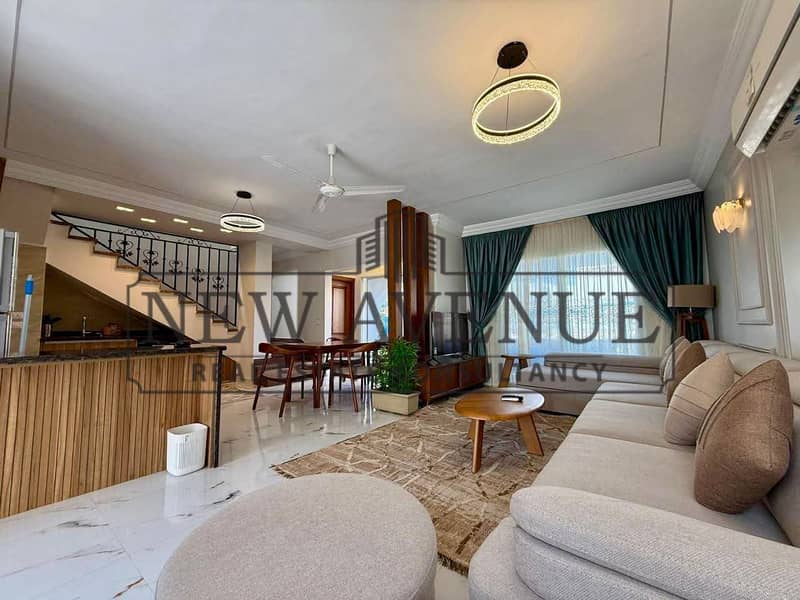 Twinhouse Fully Finished and Furnished with appliances 4 Bedrooms Prime Location Direct on Pool & Landscape Below market price - Widok 2