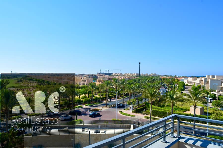 Ultra Luxury Penthouse for Rent in Marassi Marina | Sea & Golf Views | Newly Furnished - Widok 3