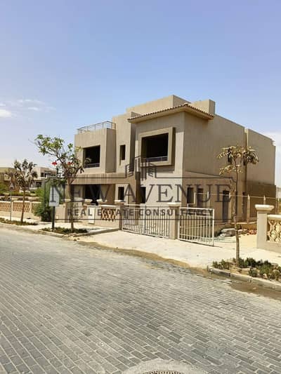 5 Bedroom Villa for Sale in 6th of October, Giza - a7647e92-d4c9-4b0c-9255-5e2f36271618. jpeg 5 Bedroom Villa for Sale in 6th of October, Giza - a7647e92-d4c9-4b0c-9255-5e2f36271618. jpeg