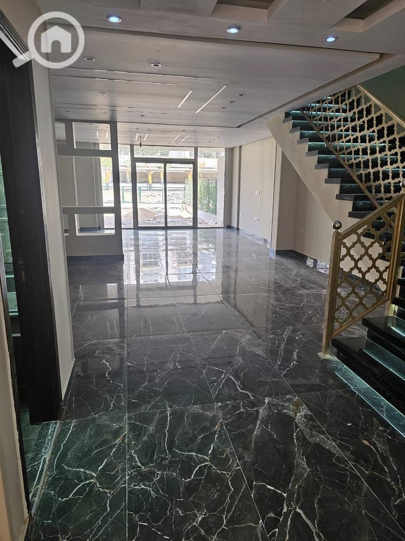 iVilla for rent with kitchen and air conditioning, 265m², in Mountain View iCity Compound, New Cairo - Ansicht 3