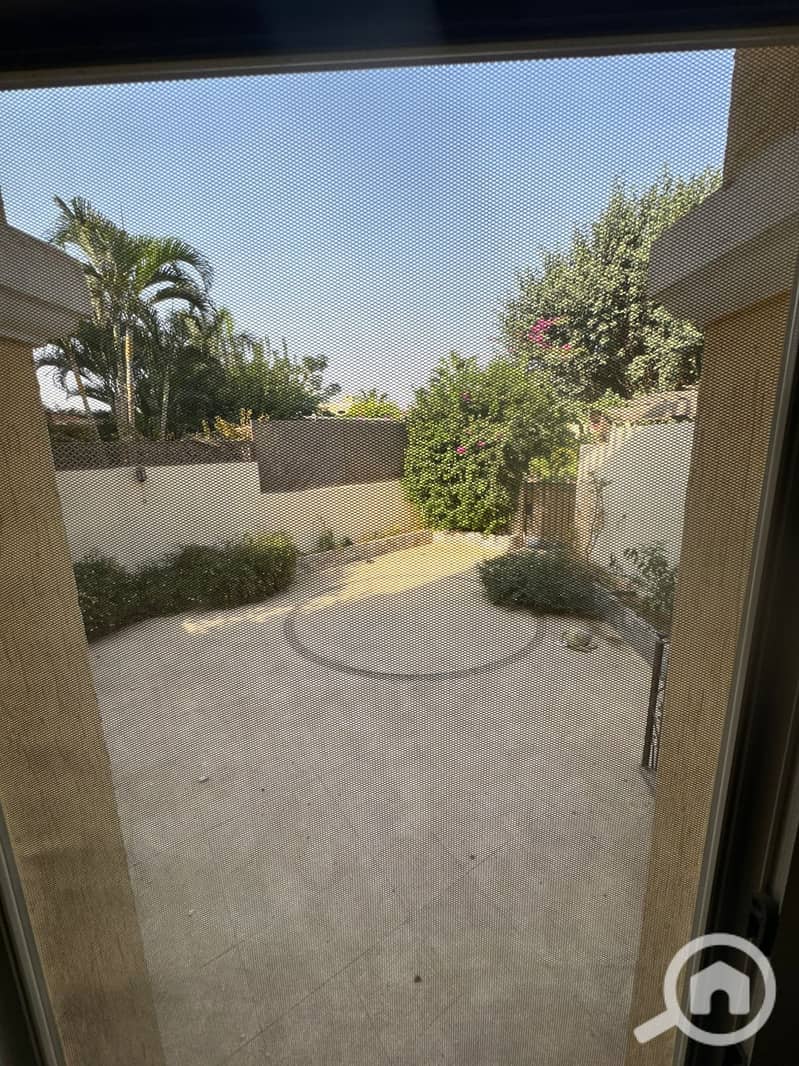 Villa with kitchen for rent inside Flowers Compound in New Cairo at a bargain price - Widok 4