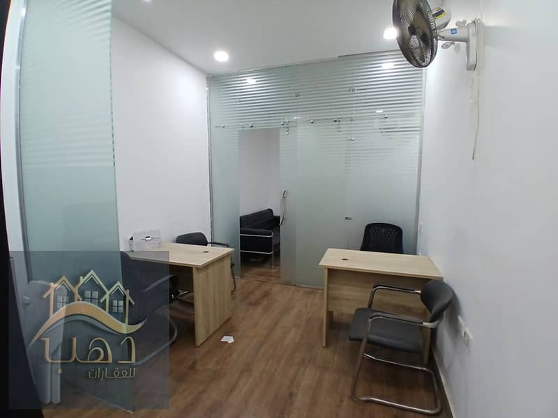 Office for Rent in the Banking Complex – Fully Finished & Ready to Operate Immediately, Prime Location, Special Finishing, 30 sqm, Fully Furnished wit - Ansicht 2