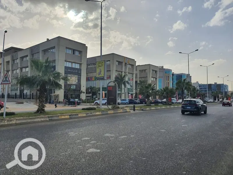 Receive immediately. Nasiah Clinic on Youth Street. Next to Global Care Hospital and directly across from Zayed Specialized Hospital. – další