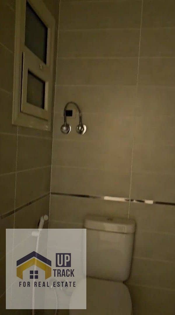 10 1a8f7a91-097a-48e2-94bb-7c10d96d6c75. jpeg