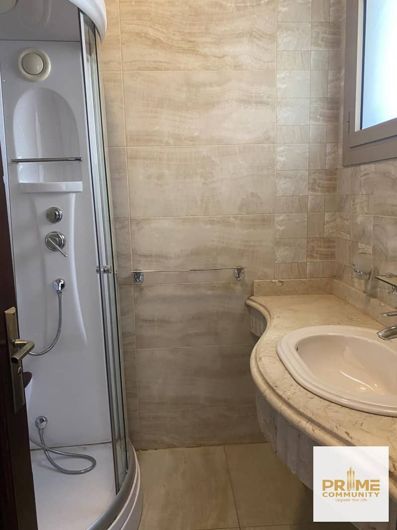 Townhouse for rent in Allegria Sodic West Compound, Fully equipped kitchen with washing machine, refrigerator, and stove. Air conditioning in all room - Ansicht 6