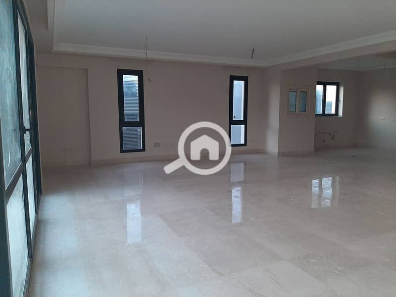 Penthouse for rent in Al Patio 7 compound in the heart of New Cairo's Fifth Settlement in the Golden Square area near the American University - Widok 5