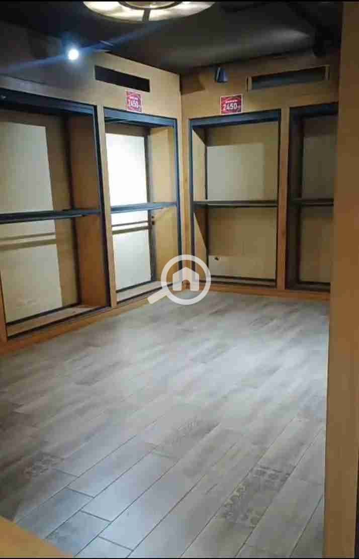 Commercial shop for sale on Al-Shehab main street in Mohandessin - Widok 6
