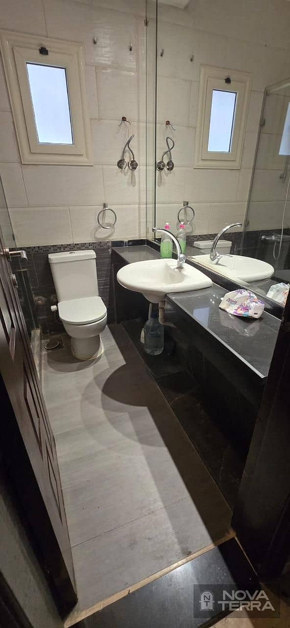 130 sq m Corner Apartment for Sale - Small Investor Area, Sheikh Zayed - Więcej