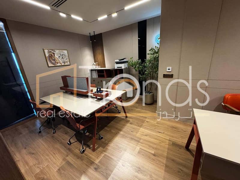 Luxurious Furnished office for rent in a prime location in New Cairo – South 90 Road, near the American University in Cairo (AUC) – pohled 6