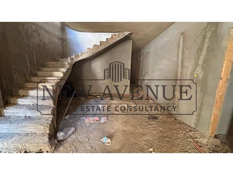 Huge garden duplex 3 Bedrooms include 1 master 4 Bathrooms Core & Shell Tamr hena prime location - Widok 4