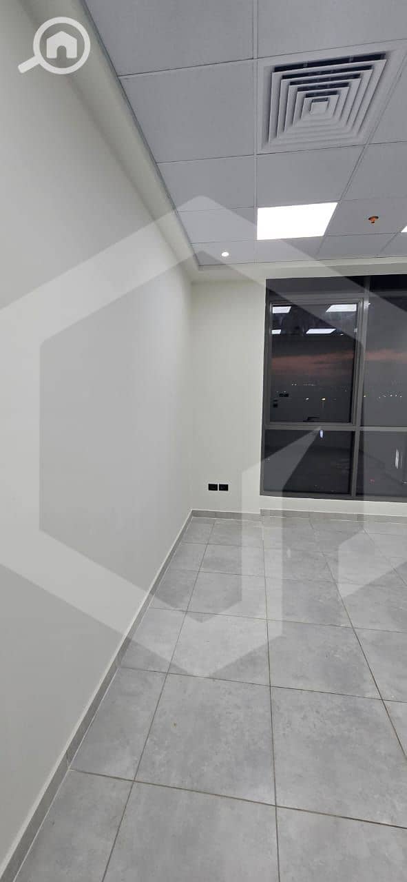 Clinic Fully Finished with ACs for rent in Hale Town, Palm Hills, 6th Of October City . . . . . . . . . . . . . . . . . . . . . . . . . . . . . . . . . . - Widok 5