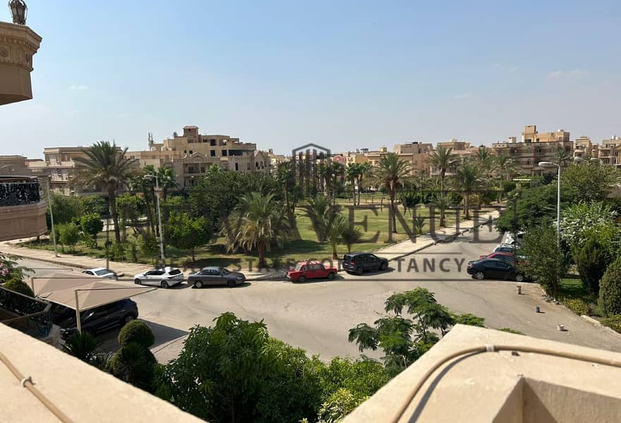 Standalone Villa for sale at Narges district 2 New Cairo Very prime location Bahary Greenery view Fully finished AC’s kitchen furniture Big Terrace - Widok 2