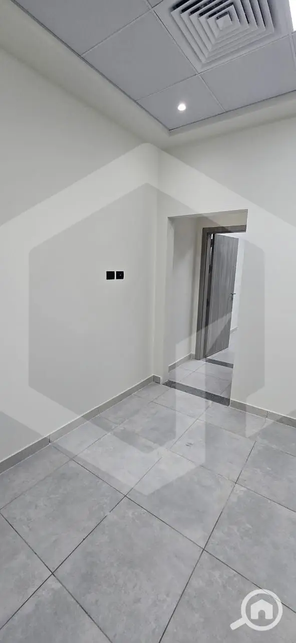 Clinic Fully Finished Ready To Move for sale with ACs in Hale Town, Palm Hills, 6th Of October City . . . . . . . . . . . . . . . . . . . – pohled 6