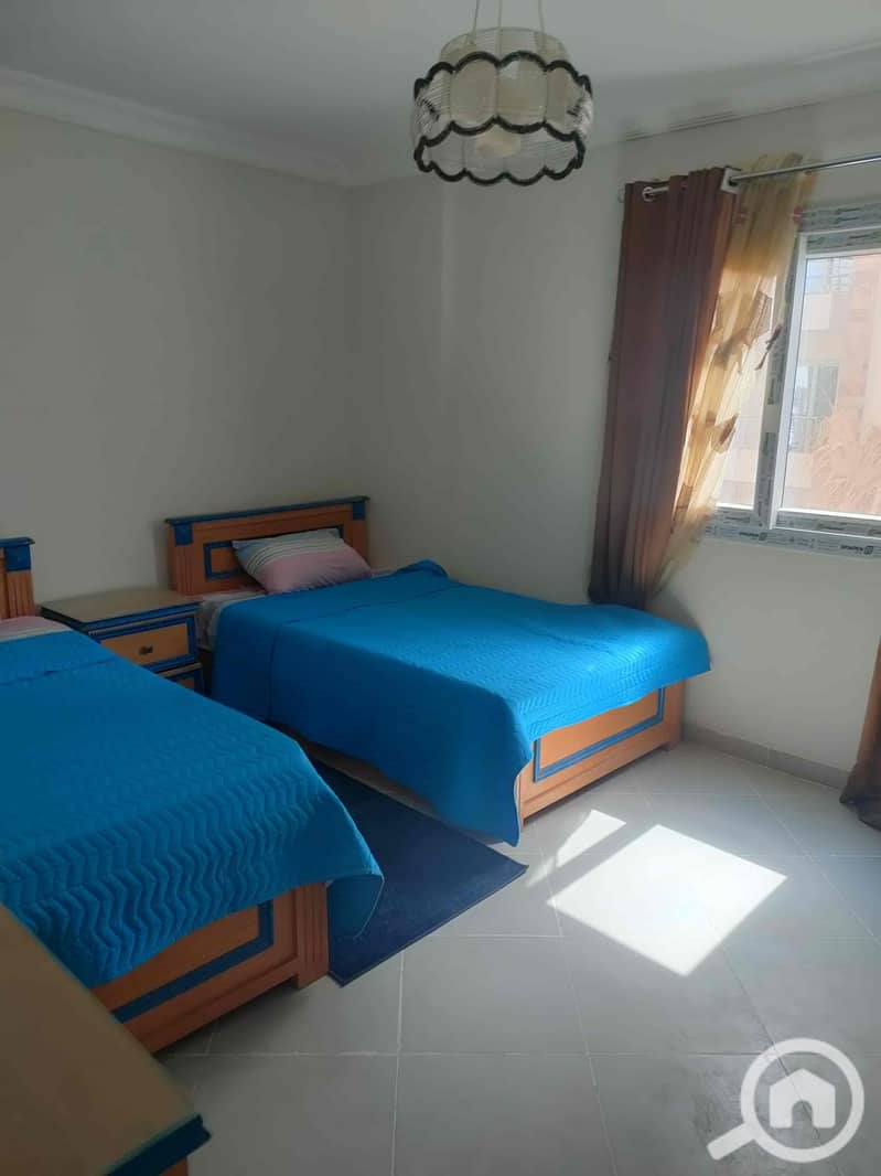 Two-bedroom chalet for rent in Marseilia Beach 4, directly on the pool and fully air-conditioned. - Ansicht 3