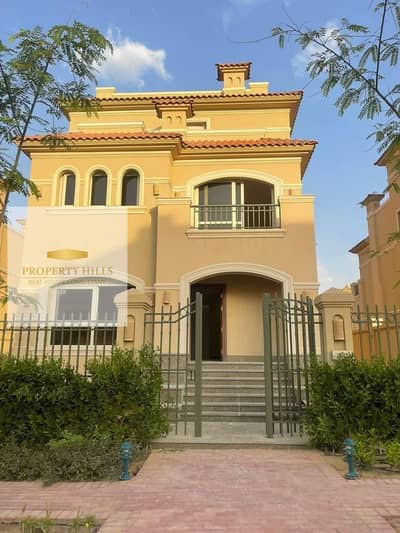 5 Bedroom Villa for Sale in Shorouk City, Cairo - e6f0f4fd-edd8-4124-b7d2-01a18124bdf3. jpg