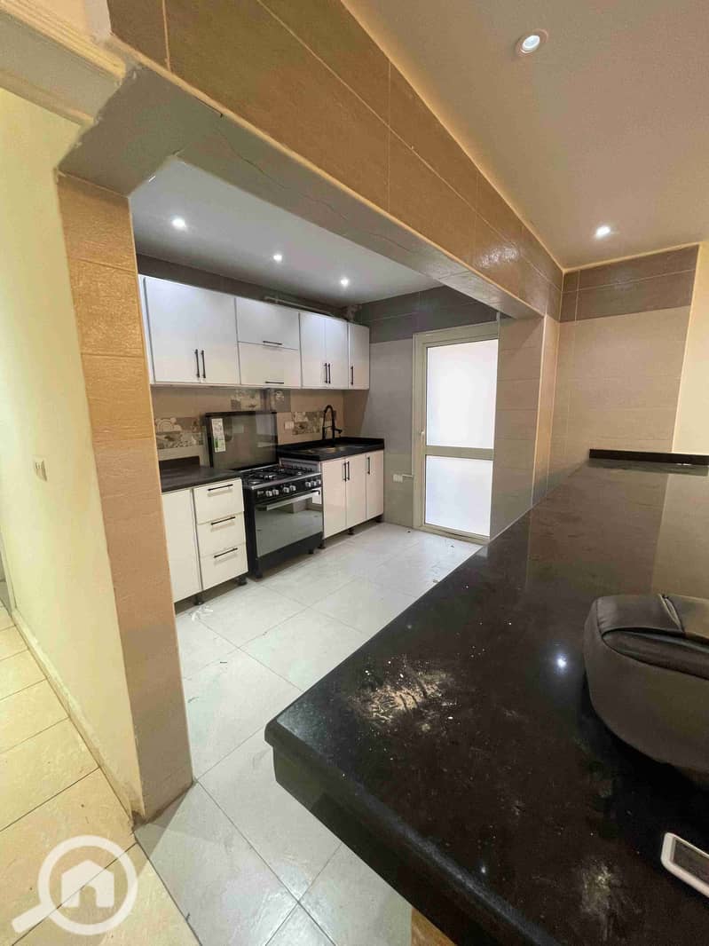 Office for rent: a whole floor with two apartments on a parallel street to Nasr Road, Nasr City, 600m, first use, licensed for administrative purposes. - Widok 2
