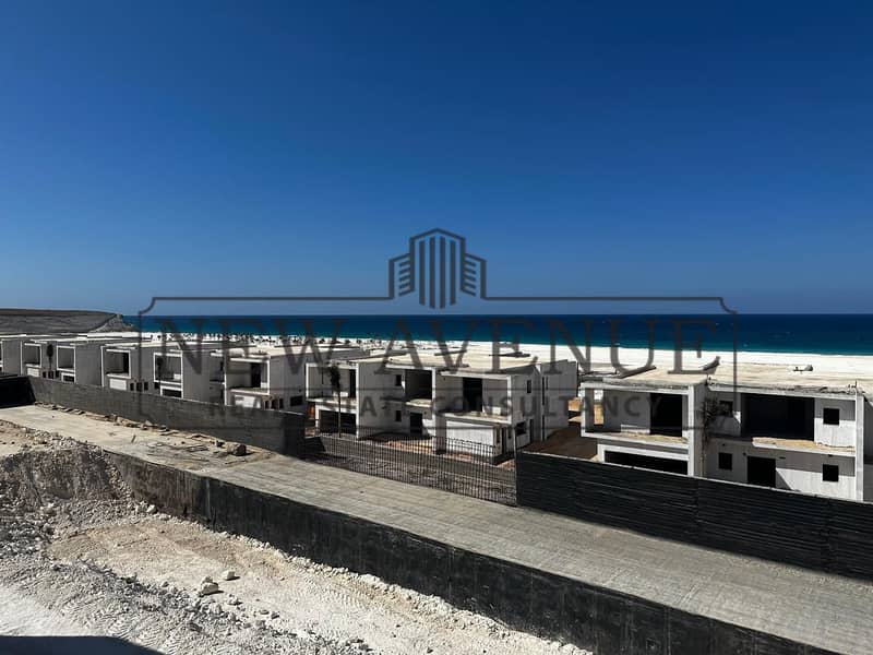 Standalone Second row with cabin finished with Ac’s and kitchen Cabinets premium location North Facing Panoramic Sea view for sale in Katameya Coast - Ansicht 2